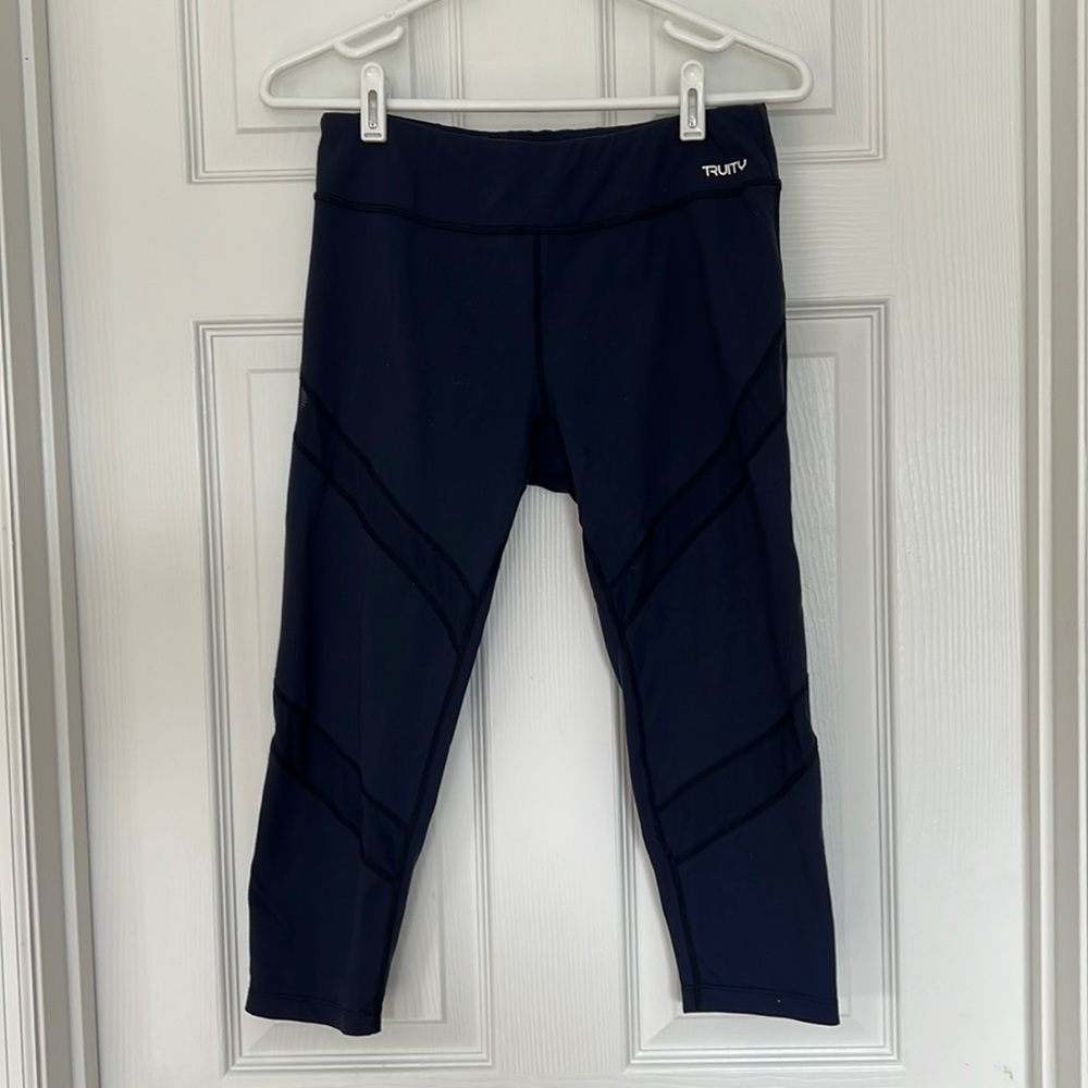 Truity womens navy capri leggings